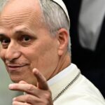 Diante de 3 mil jornalistas, papa Leão XIV retoma…
