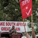 Sob status de refugiados por ‘racismo contra branc…