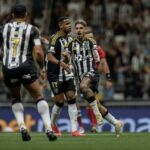 Galo vence Flu por 3 a 2 em jogo eletrizante na Arena MRV