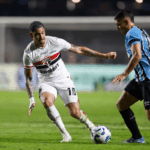 São Paulo vira sobre o Grêmio e sobe na tabela do Brasileirão