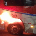Ônibus sem passageiros pega fogo em avenida de Campo Grande nessa sexta