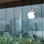 Apple absorve US$ 900 milhões em novas tarifas para manter as vendas nos EUA
