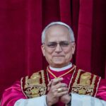 Papa Leão XIV faz 1ª reunião com cardeais e sinali…