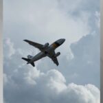Com aumento no IOF, viajar e gastar no exterior fica mais caro