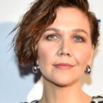 Filha de Maggie Gyllenhaal, de 18 anos, é presa du…