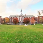 Opinião: Trump está tentando destruir Harvard?