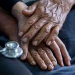 Parkinson: veja 3 tratamentos que fornecem mais qualidade de vida