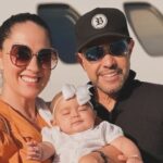 Zezé Di Camargo se declara em foto com Graciele e a filha: “Princesas“