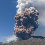 VÍDEO: Vulcão mais ativo da Europa, Monte Etna ent…