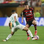 Flamengo vence Espérance por 2 a 0 na estreia do Mundial