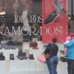 Casais preferem pagar à vista para evitar dívidas