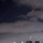 Irã lança novos mísseis sobre Israel e prepara ata…