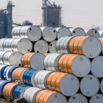 Preço do petróleo avança com escalada do conflito, mas impacto maior virá se exportações forem afetadas