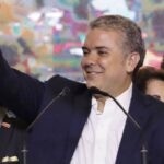 A nova profissão do ex-presidente da Colômbia após…